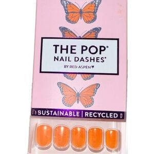 Red Aspen “The Pop” Nail Dashes – Save the Monarch-y, Kiki (New in Box)